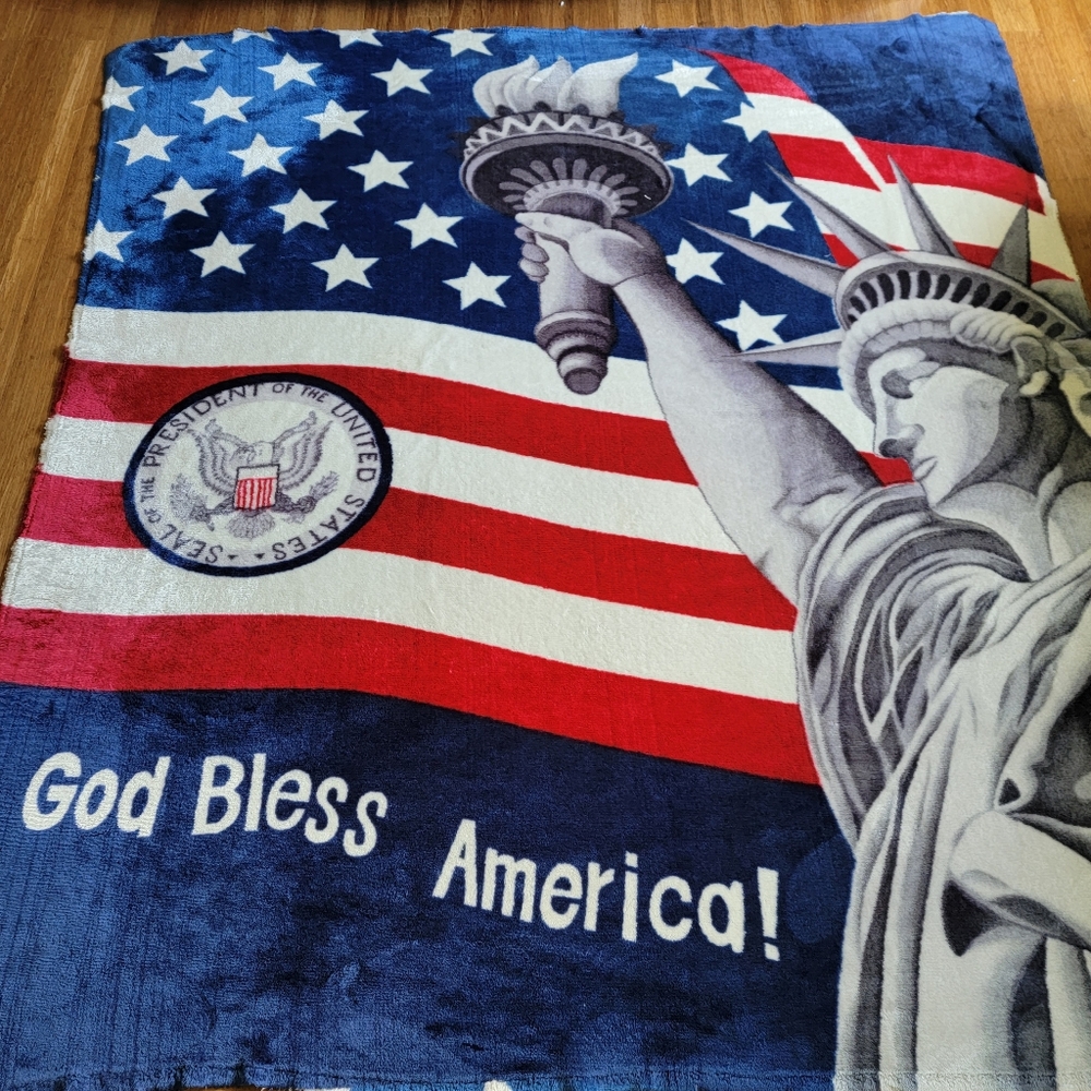 Statue of Liberty Mink Queen Size Blanket